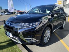 Photo of the vehicle Mitsubishi Outlander