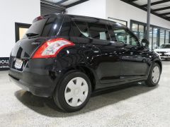 Photo of the vehicle Suzuki Swift