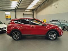 Photo of the vehicle Toyota RAV4