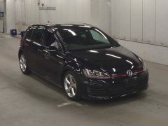 Photo of the vehicle Volkswagen Golf