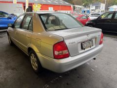 Photo of the vehicle Mazda Familia