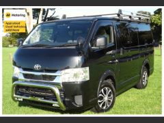 Photo of the vehicle Toyota HiAce