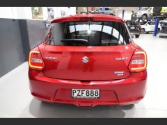 Photo of the vehicle Suzuki Swift