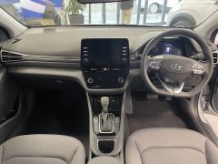 Photo of the vehicle Hyundai IONIQ