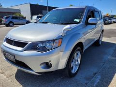 Photo of the vehicle Mitsubishi Outlander