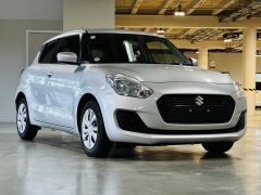 Photo of the vehicle Suzuki Swift