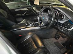 Photo of the vehicle BMW X5