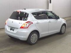 Photo of the vehicle Suzuki Swift