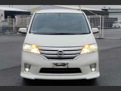 Photo of the vehicle Nissan Serena