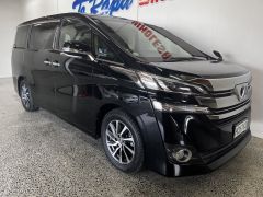 Photo of the vehicle Toyota Vellfire