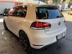 Photo of the vehicle Volkswagen Golf