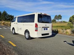 Photo of the vehicle Toyota HiAce