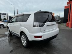 Photo of the vehicle Mitsubishi Outlander