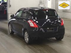 Photo of the vehicle Suzuki Swift