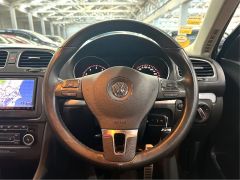 Photo of the vehicle Volkswagen Golf