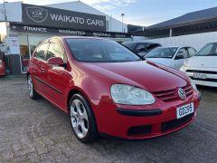 Photo of the vehicle Volkswagen Golf