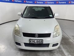 Photo of the vehicle Suzuki Swift