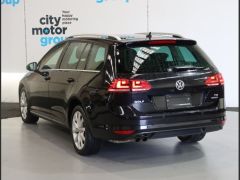 Photo of the vehicle Volkswagen Golf