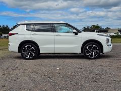 Photo of the vehicle Mitsubishi Outlander