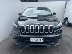 Photo of the vehicle Jeep Cherokee