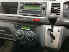 Photo of the vehicle Toyota HiAce