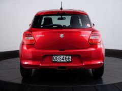 Photo of the vehicle Suzuki Swift