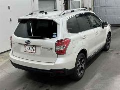 Photo of the vehicle Subaru Forester