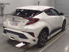 Photo of the vehicle Toyota C-HR