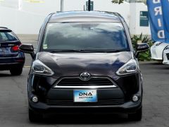 Photo of the vehicle Toyota Sienta