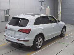 Photo of the vehicle Audi Q5