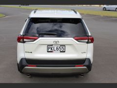 Photo of the vehicle Toyota RAV4