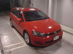 Photo of the vehicle Volkswagen Golf