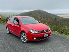 Photo of the vehicle Volkswagen Golf GTI