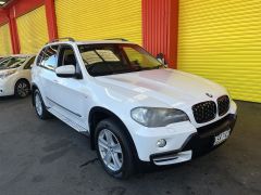 Photo of the vehicle BMW X5