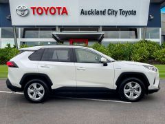 Photo of the vehicle Toyota RAV4