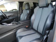 Photo of the vehicle Peugeot 3008