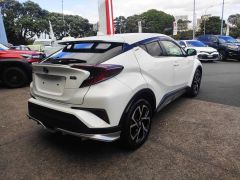 Photo of the vehicle Toyota C-HR