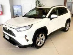 Photo of the vehicle Toyota RAV4