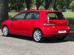 Photo of the vehicle Volkswagen Golf