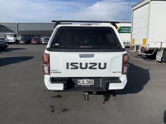 Photo of the vehicle Isuzu D-Max