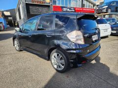 Photo of the vehicle Honda Fit