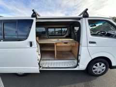 Photo of the vehicle Toyota HiAce