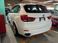 Photo of the vehicle BMW X5