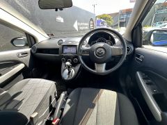 Photo of the vehicle Mazda Demio