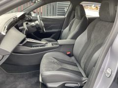 Photo of the vehicle Peugeot 308