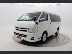 Photo of the vehicle Toyota HiAce