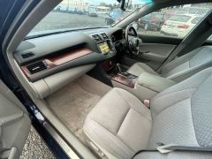 Photo of the vehicle Toyota Crown