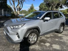 Photo of the vehicle Toyota RAV4