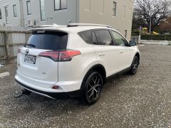 Photo of the vehicle Toyota RAV4