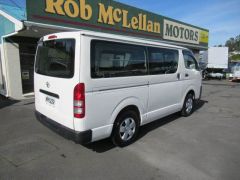 Photo of the vehicle Toyota HiAce